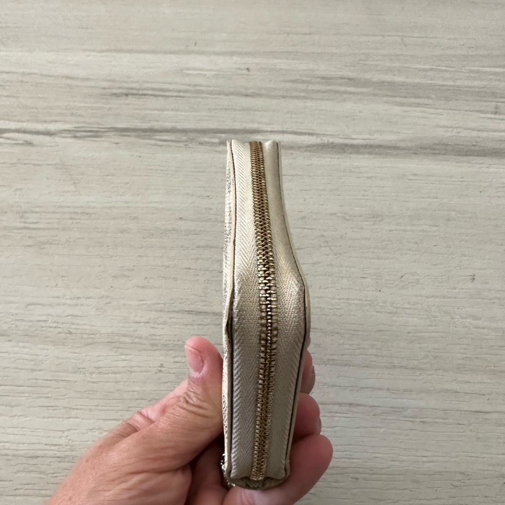 LV zippy coin purse